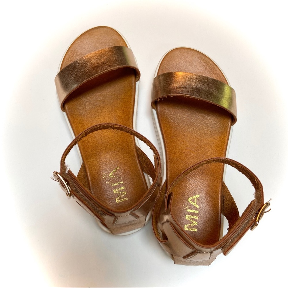 Last Call! ☎️ Mia Little Ellen Rose Gold Size 2